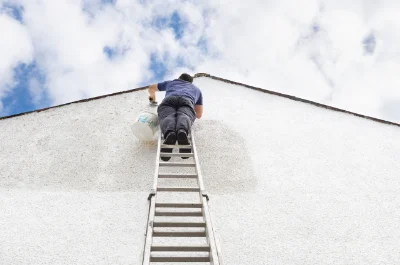 Peinture extérieure à Bourdelles — façades et ravalement