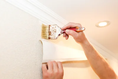 Pose de papier peint à Bourdelles — revêtements muraux et toiles de verre